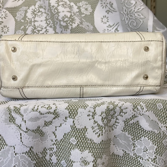 MICHE Classic Shell. Measures 18”x11.5. Fits Classic Base 5.75”x6.5”x11.75”. - Picture 4 of 5